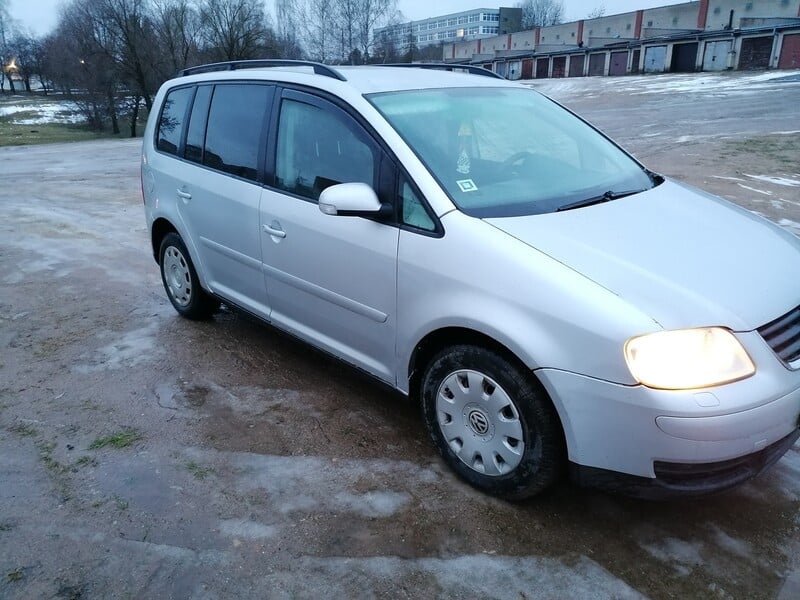 Photo 3 - Volkswagen Touran 2005 y Van