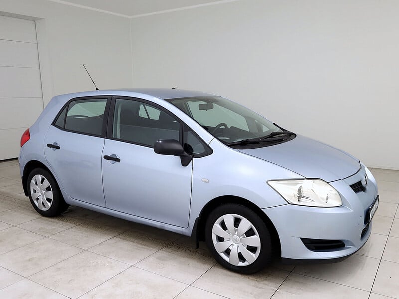 Photo 1 - Toyota Auris 2007 y Hatchback