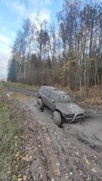 Nuotrauka 2 - Toyota 4-Runner 1989 m Visureigis / Krosoveris