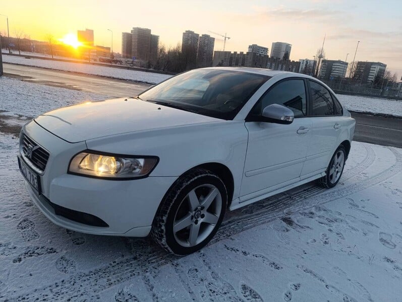 Photo 2 - Volvo S40 2009 y Sedan