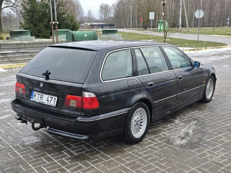 Photo 4 - Bmw 530 2000 y Wagon