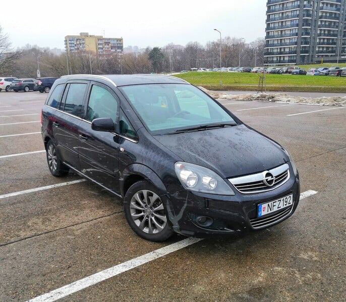 Фотография 14 - Opel Zafira 2011 г Минивэн