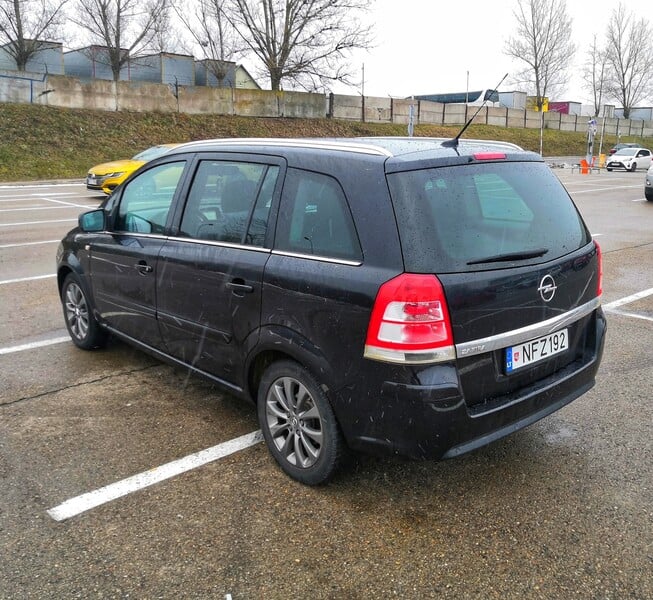 Фотография 16 - Opel Zafira 2011 г Минивэн