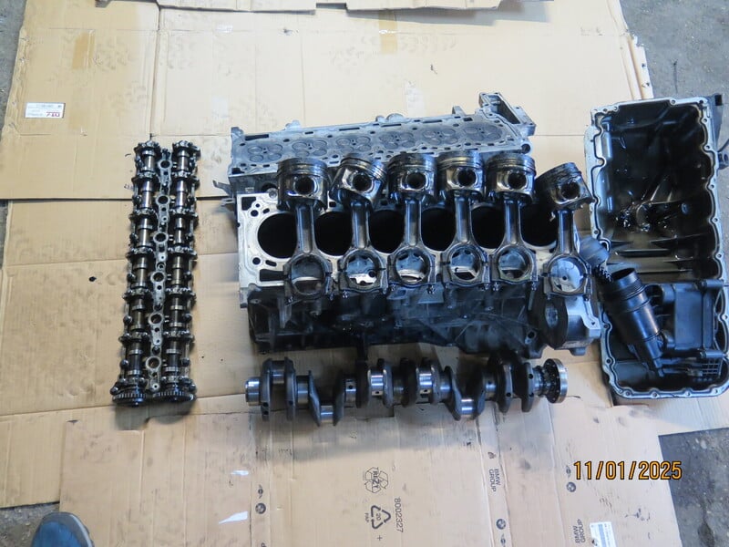 Photo 2 - Bmw 2010 y parts