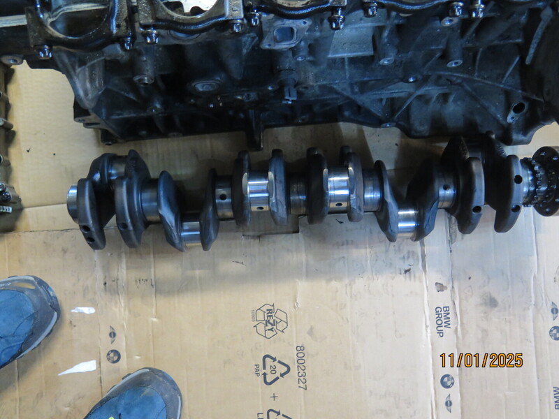 Photo 5 - Bmw 2010 y parts