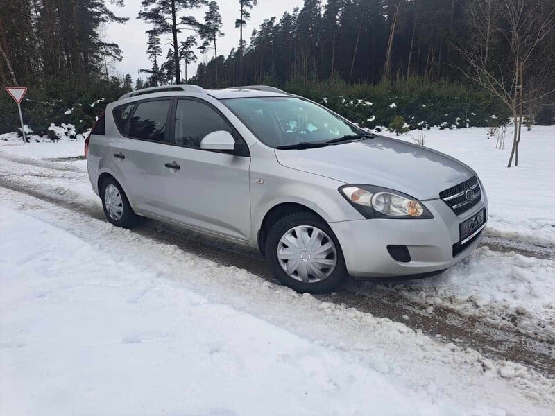 Photo 9 - Kia Cee'd 2008 y Wagon