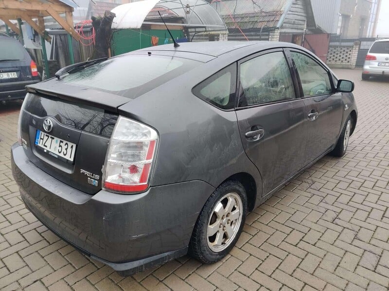 Фотография 17 - Toyota Prius 2006 г Хэтчбек