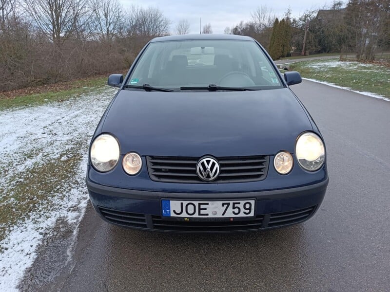 Photo 3 - Volkswagen Polo 2002 y Hatchback