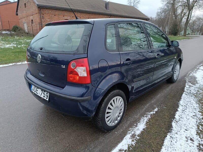 Photo 1 - Volkswagen Polo 2002 y Hatchback