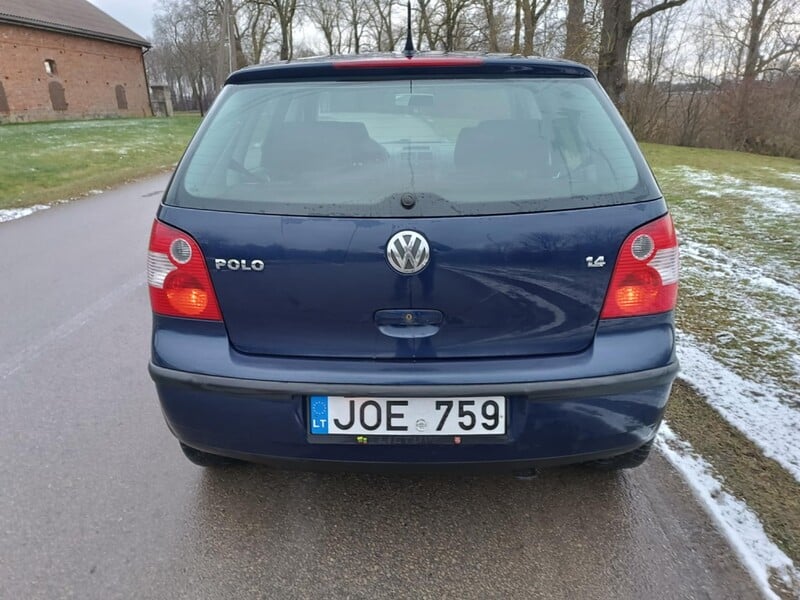 Photo 6 - Volkswagen Polo 2002 y Hatchback