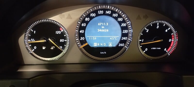 Photo 4 - Mercedes-Benz C 320 CDI 2008 y