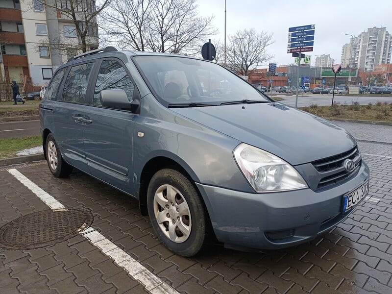 Photo 4 - Kia Carnival CAMPER 2006 y