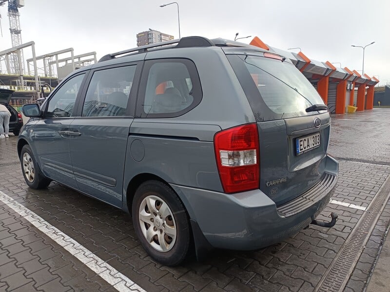 Photo 1 - Kia Carnival CAMPER 2006 y