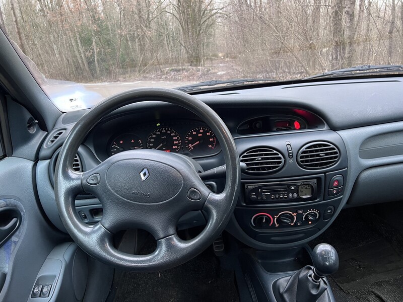 Nuotrauka 7 - Renault Megane 1996 m Sedanas