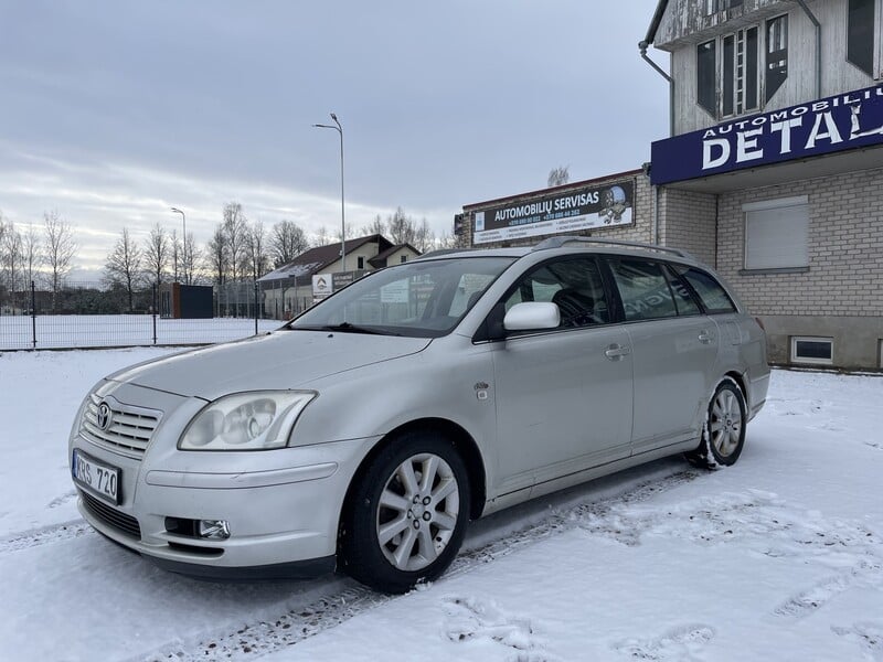 Фотография 1 - Toyota Avensis 2004 г Универсал