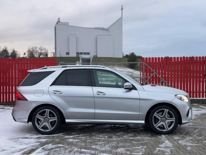 Photo 7 - Mercedes-Benz GLE 400 2018 y Off-road / Crossover