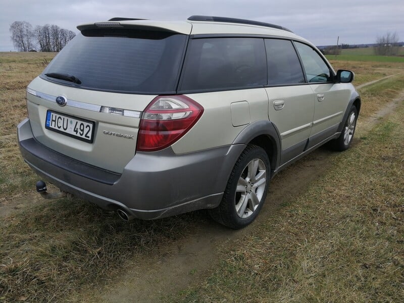 Photo 3 - Subaru OUTBACK 2005 y Wagon