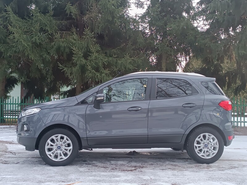 Photo 8 - Ford EcoSport 2015 y Off-road / Crossover