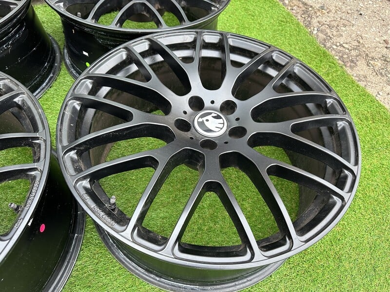 Photo 2 - Skoda Siunciam, 8.5J ET20 light alloy R20 rims