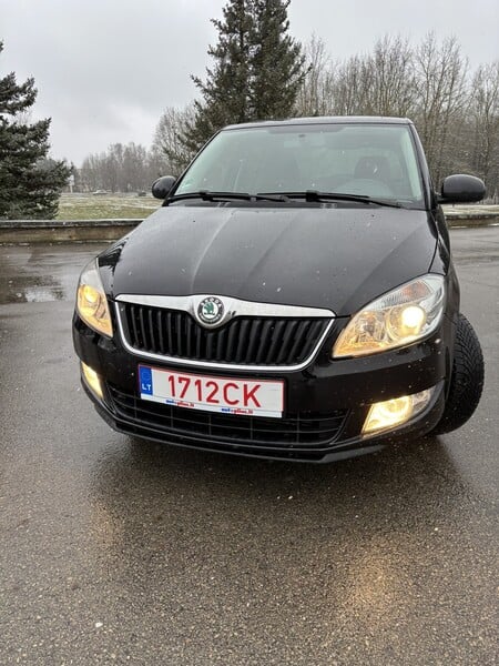 Фотография 8 - Skoda Fabia 2011 г Хэтчбек