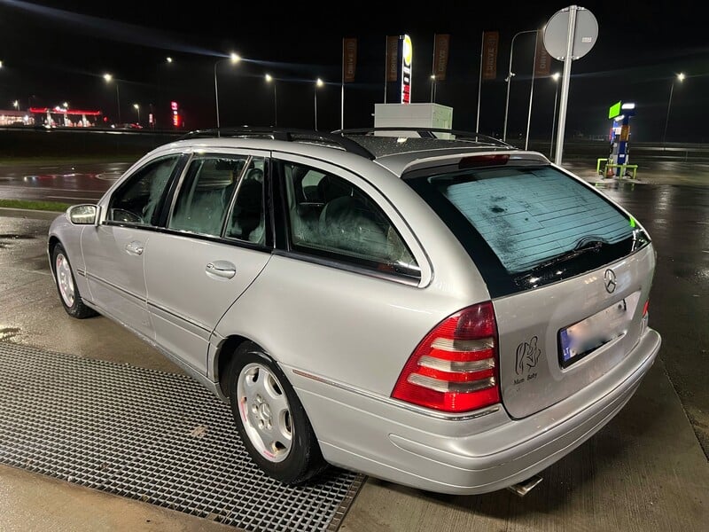 Photo 6 - Mercedes-Benz C 220 2003 y Wagon