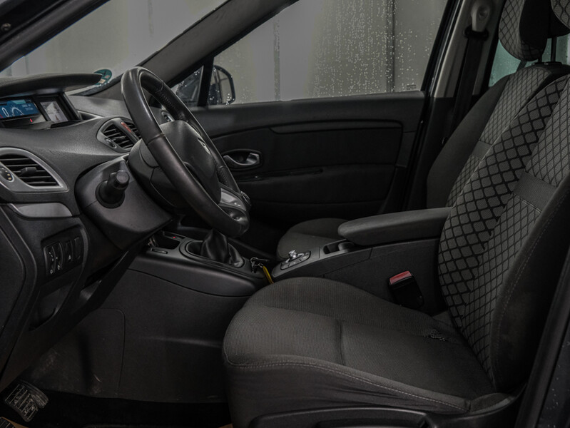 Photo 5 - Renault Scenic 2011 y Van