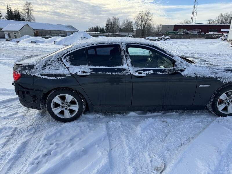 Photo 3 - Bmw 525 2010 y Sedan