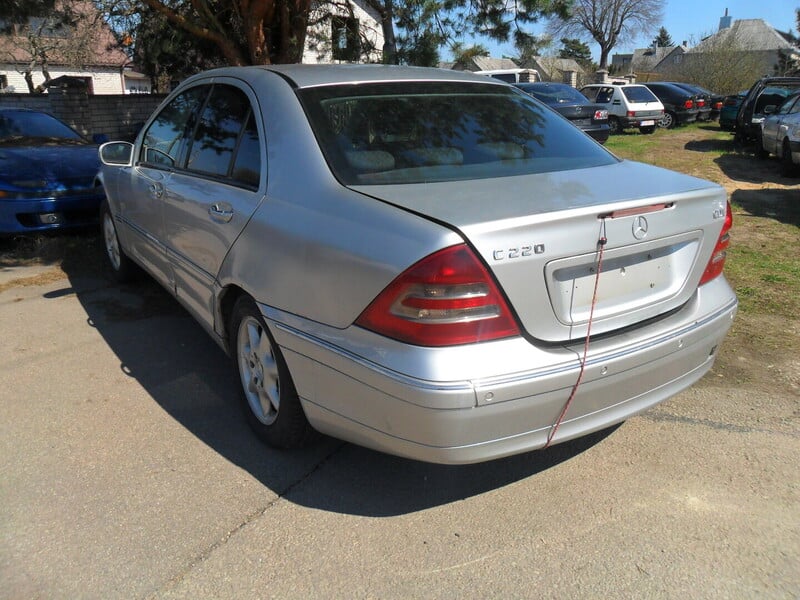 Nuotrauka 1 - Mercedes-Benz C 220 2002 m dalys