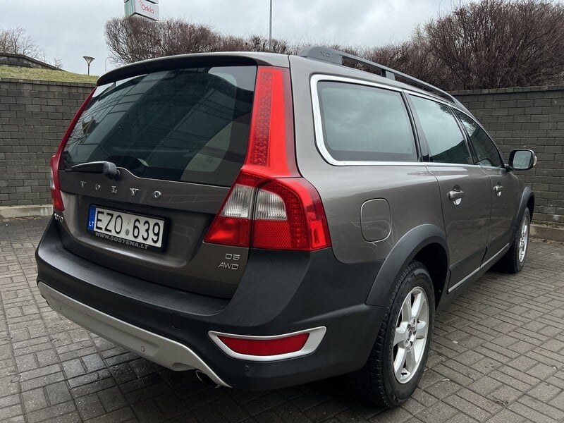 Photo 8 - Volvo XC70 4WD MOMENTUM 2010 y