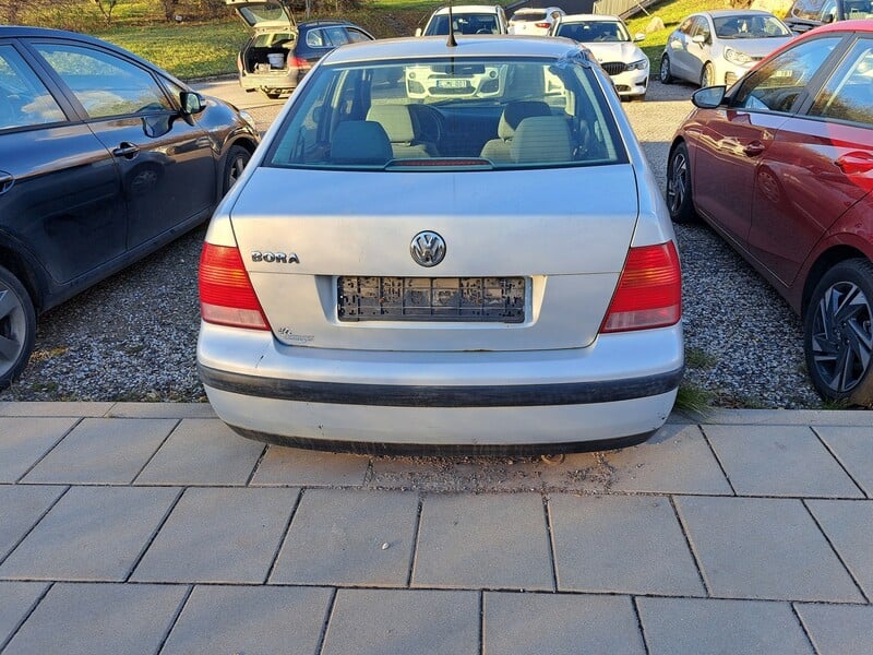 Photo 4 - Volkswagen Bora 1999 y Sedan