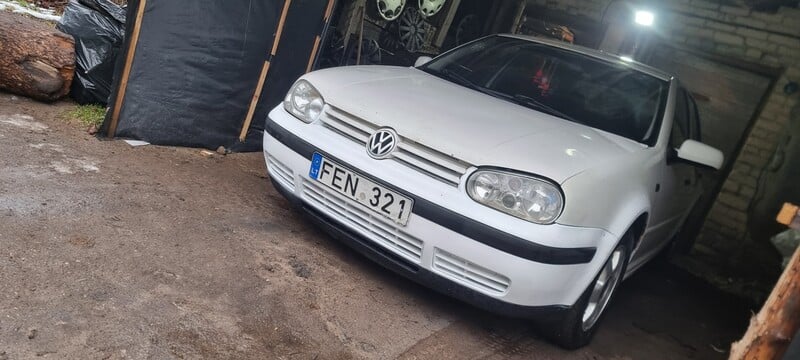 Photo 2 - Volkswagen Golf 1998 y Hatchback