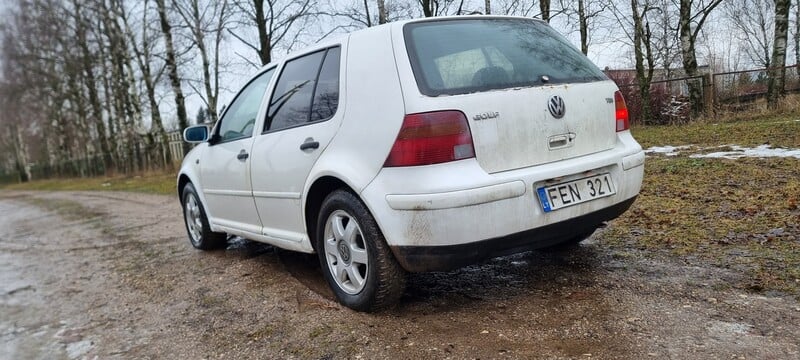 Photo 4 - Volkswagen Golf 1998 y Hatchback