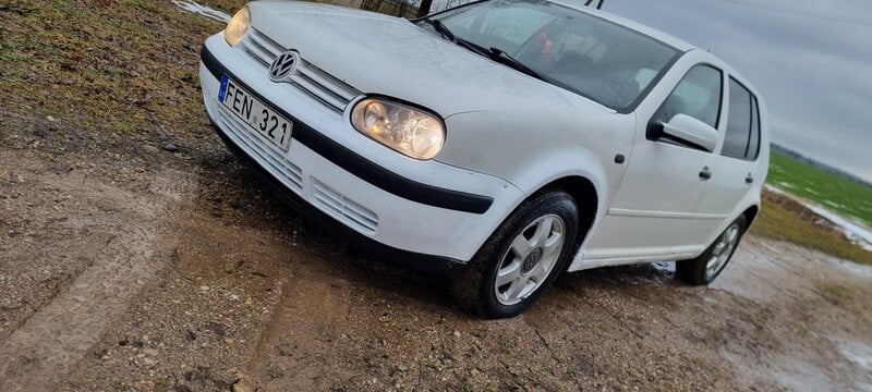 Photo 1 - Volkswagen Golf 1998 y Hatchback