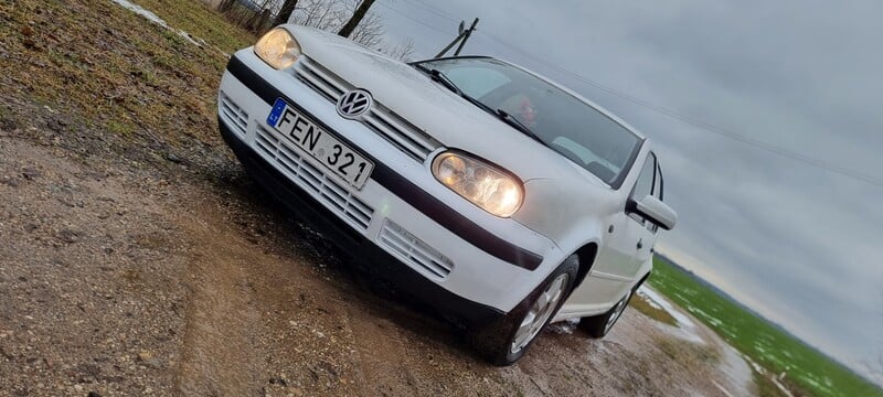 Photo 5 - Volkswagen Golf 1998 y Hatchback