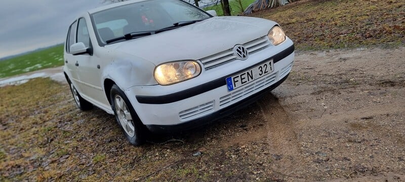 Photo 8 - Volkswagen Golf 1998 y Hatchback