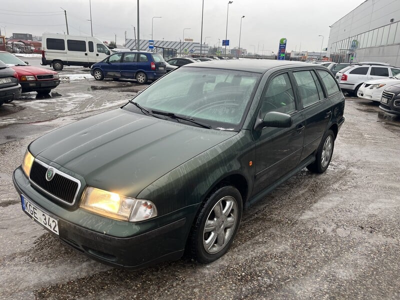 Nuotrauka 1 - Skoda Octavia 2000 m Universalas