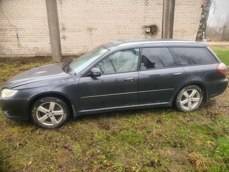 Photo 2 - Subaru Forester 2008 y parts