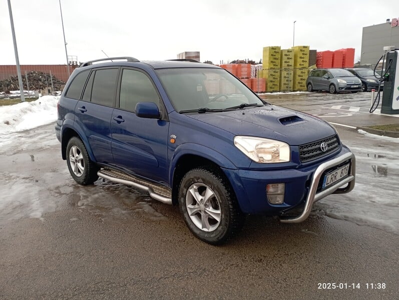 Photo 4 - Toyota RAV4 2003 y Sedan