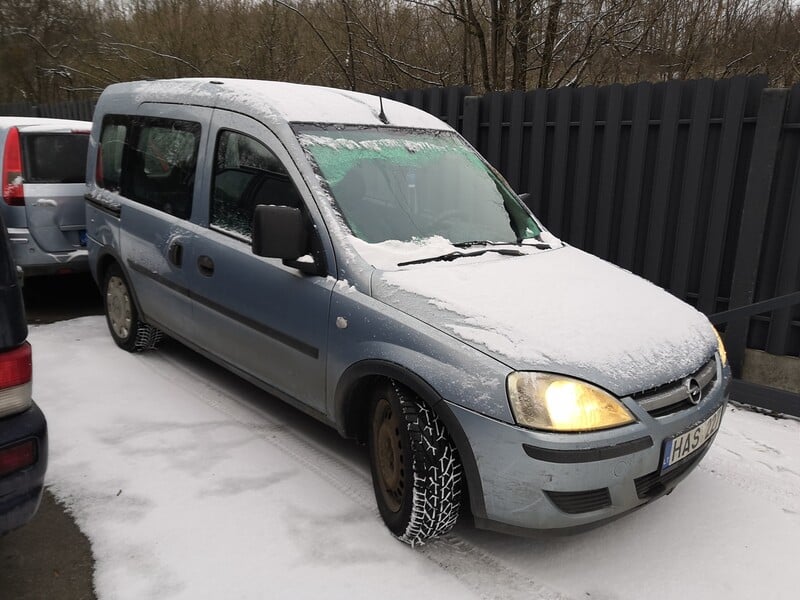 Photo 1 - Opel Combo 2008 y Combi minibus