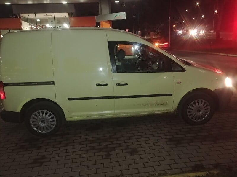 Photo 1 - Volkswagen Caddy 2010 y Van