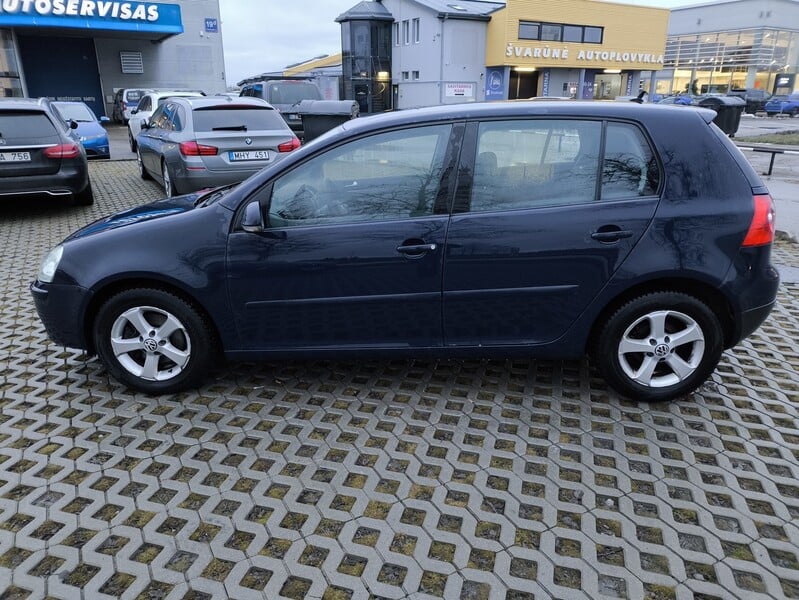 Photo 8 - Volkswagen Golf 2005 y Hatchback