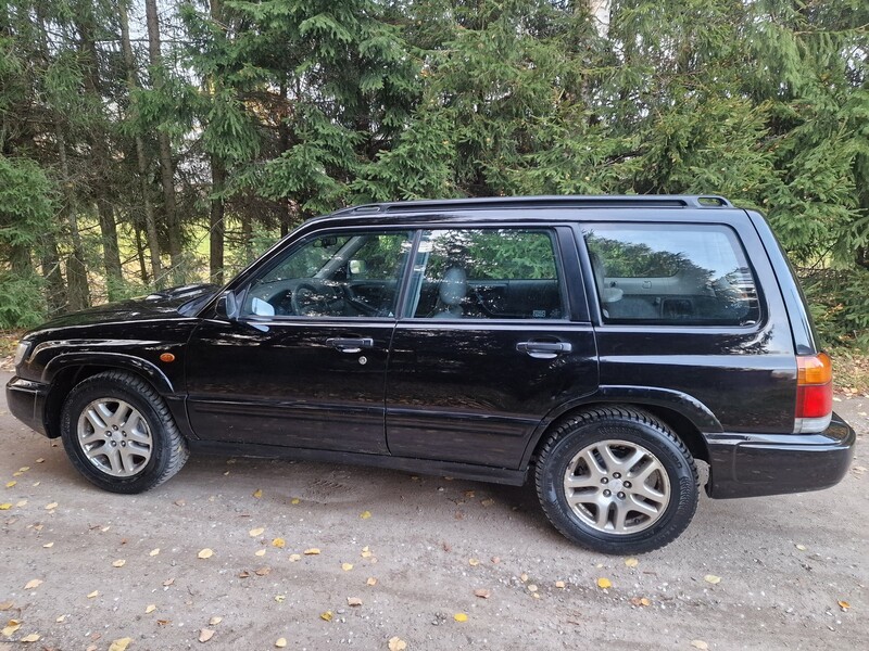 Photo 2 - Subaru Forester 2001 y Off-road / Crossover