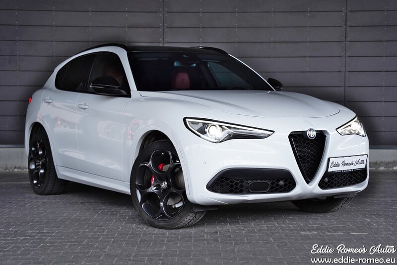 Фотография 3 - Alfa Romeo Stelvio Veloce 2022 г