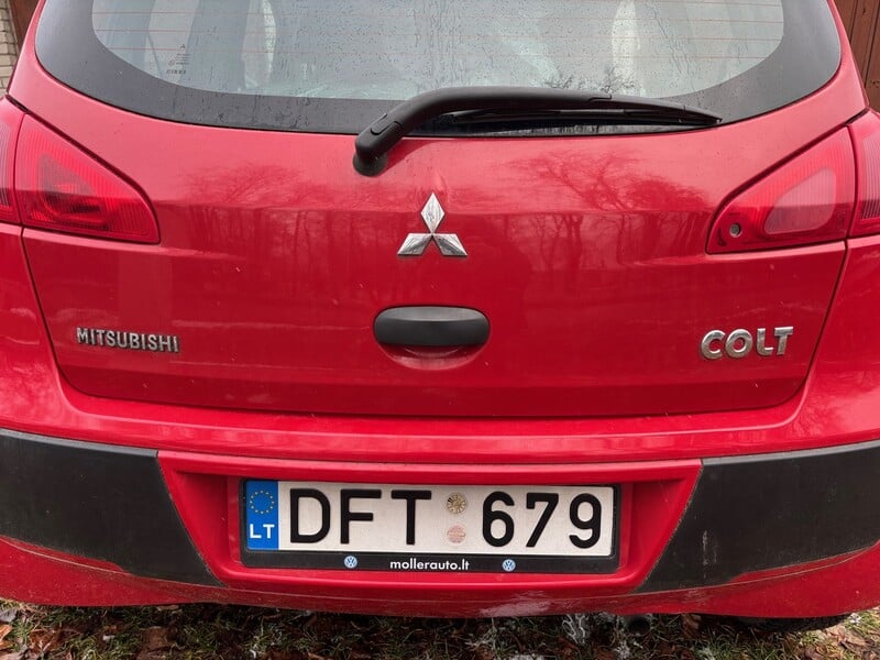 Photo 6 - Mitsubishi Colt 2007 y Hatchback