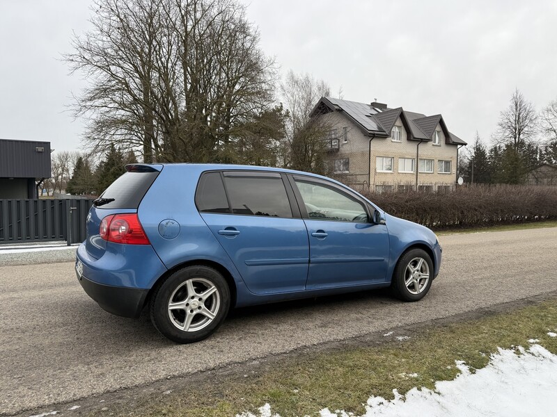 Photo 4 - Volkswagen Golf 2004 y Sedan