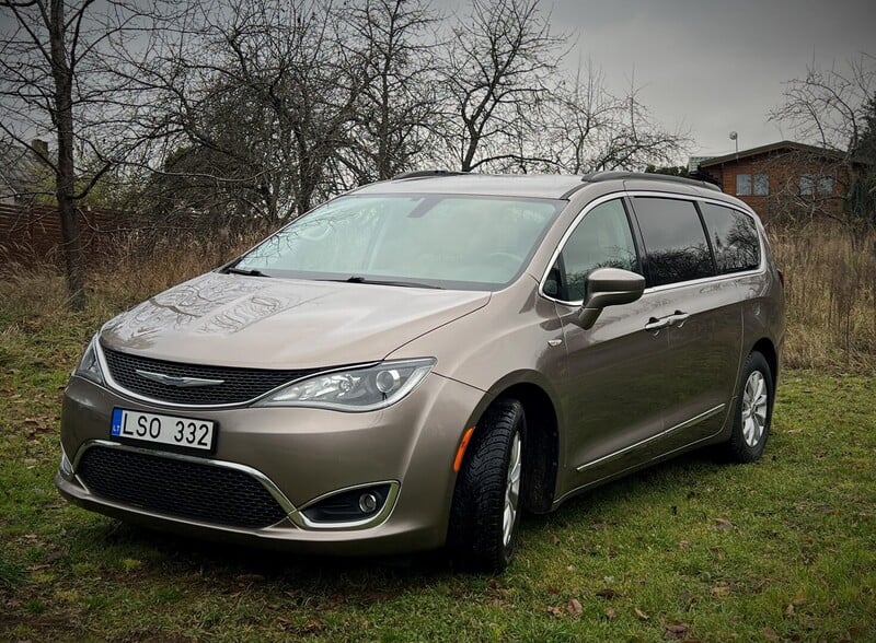 Nuotrauka 2 - Chrysler Pacifica 2017 m Vienatūris