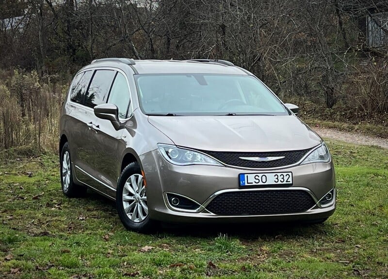 Nuotrauka 10 - Chrysler Pacifica 2017 m Vienatūris