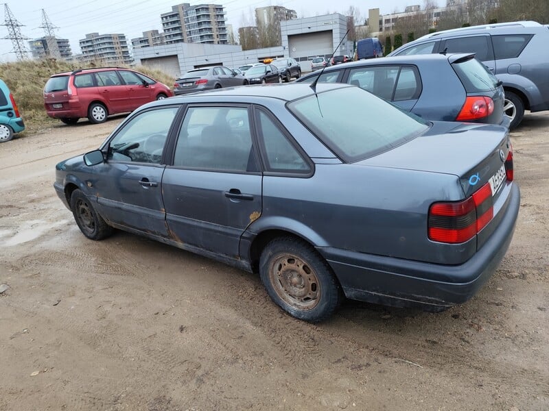 Фотография 2 - Volkswagen Passat 1996 г Седан