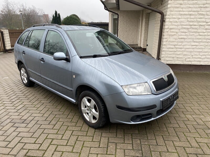 Photo 2 - Skoda Fabia 2005 y Wagon