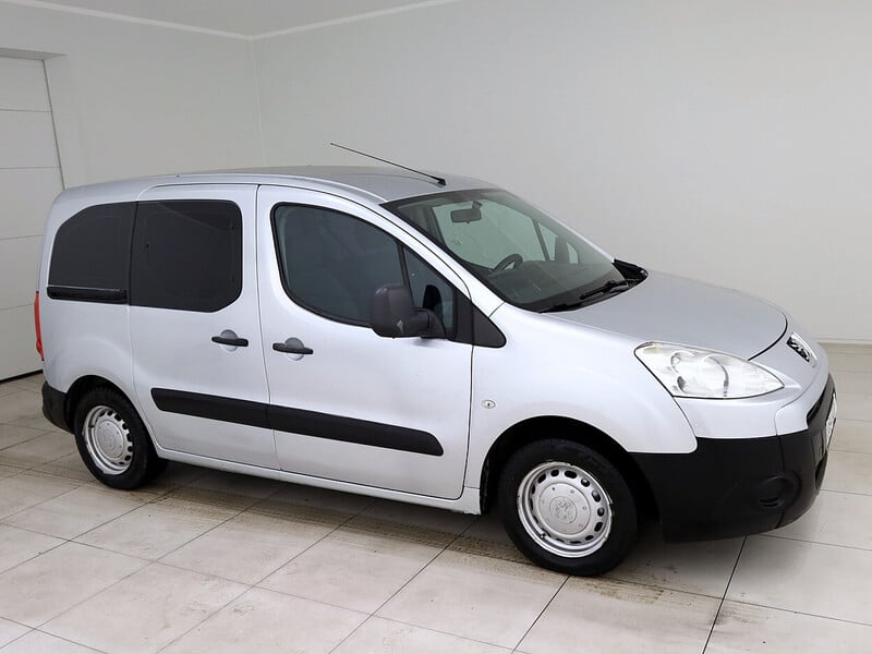 Photo 1 - Peugeot Partner 2010 y Van